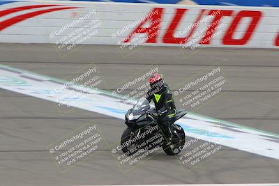 media/Oct-15-2022-Fastrack Riders (Sat) [[9a18b22502]]/Level2/Start Finish 930am/